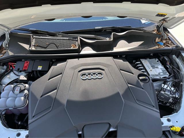 2025 Audi Q7 Vehicle Photo in HOUSTON, TX 77090