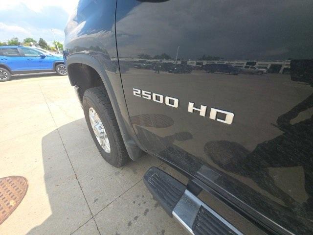 2024 Chevrolet Silverado 2500 HD Vehicle Photo in ENGLEWOOD, CO 80113-6708