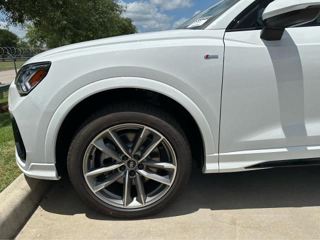 2025 Audi Q3 Vehicle Photo in HOUSTON, TX 77090