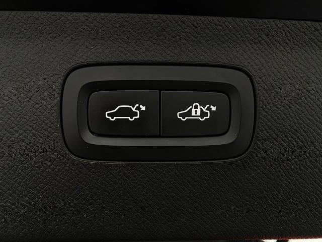 2017 Volvo XC90 Vehicle Photo in Appleton, WI 54913