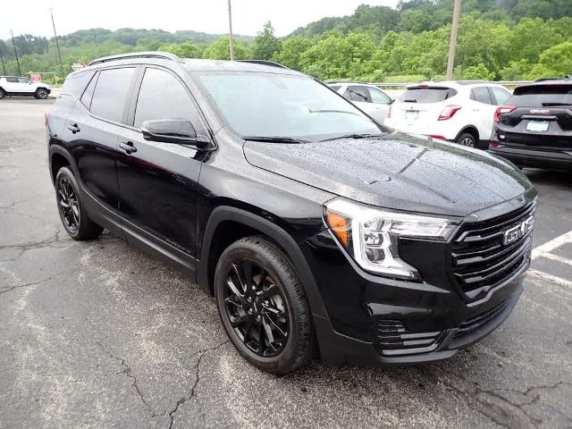 2023 GMC Terrain Vehicle Photo in ZELIENOPLE, PA 16063-2910
