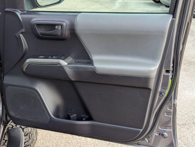 2020 Toyota Tacoma 2WD Vehicle Photo in San Antonio, TX 78230