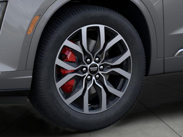 2025 Cadillac XT6 Vehicle Photo in GREEN BAY, WI 54303-3330