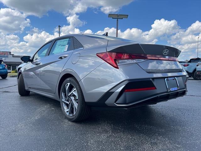 2024 Hyundai ELANTRA Vehicle Photo in O'Fallon, IL 62269