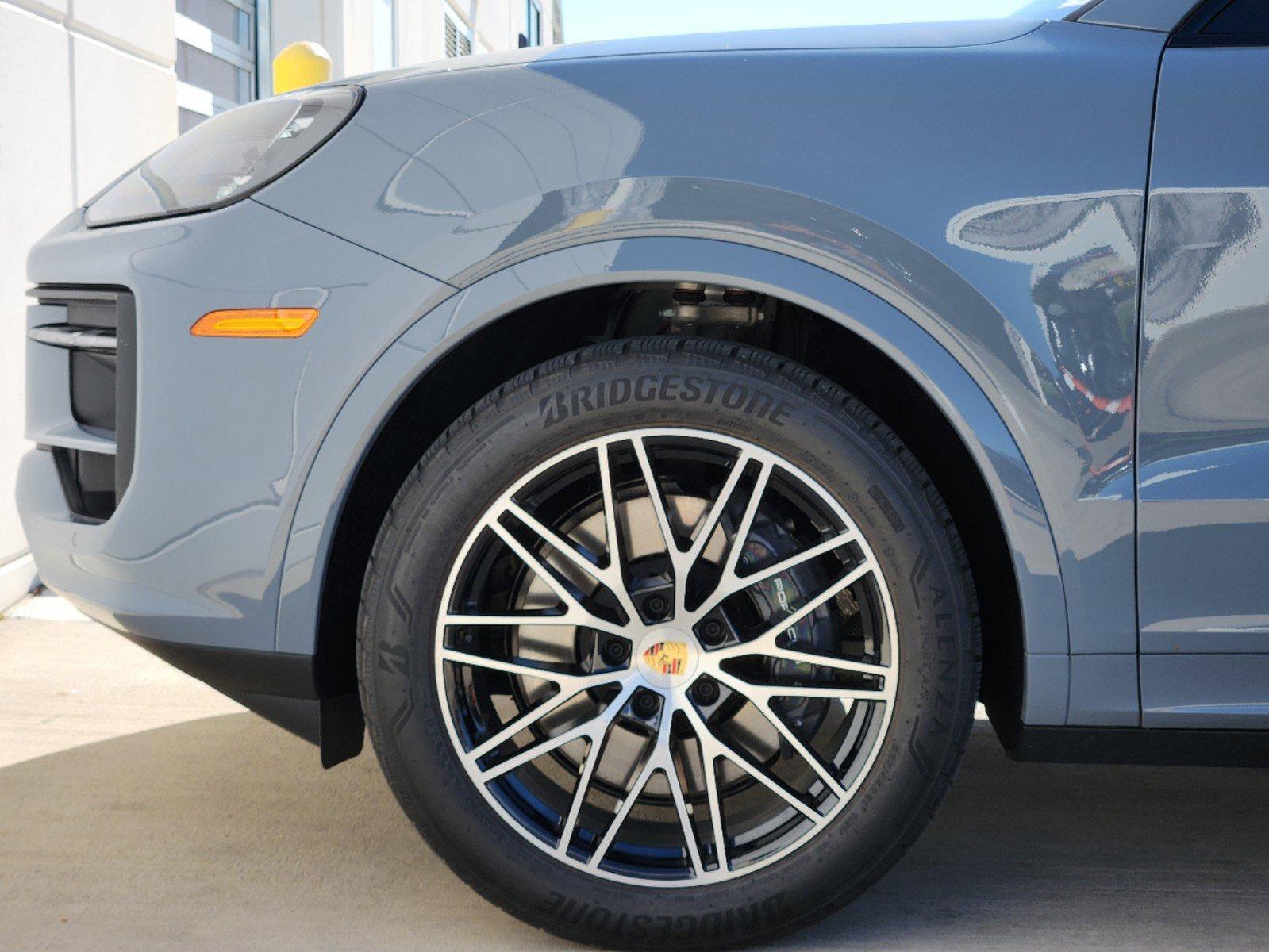 2024 Porsche Cayenne Vehicle Photo in PLANO, TX 75024