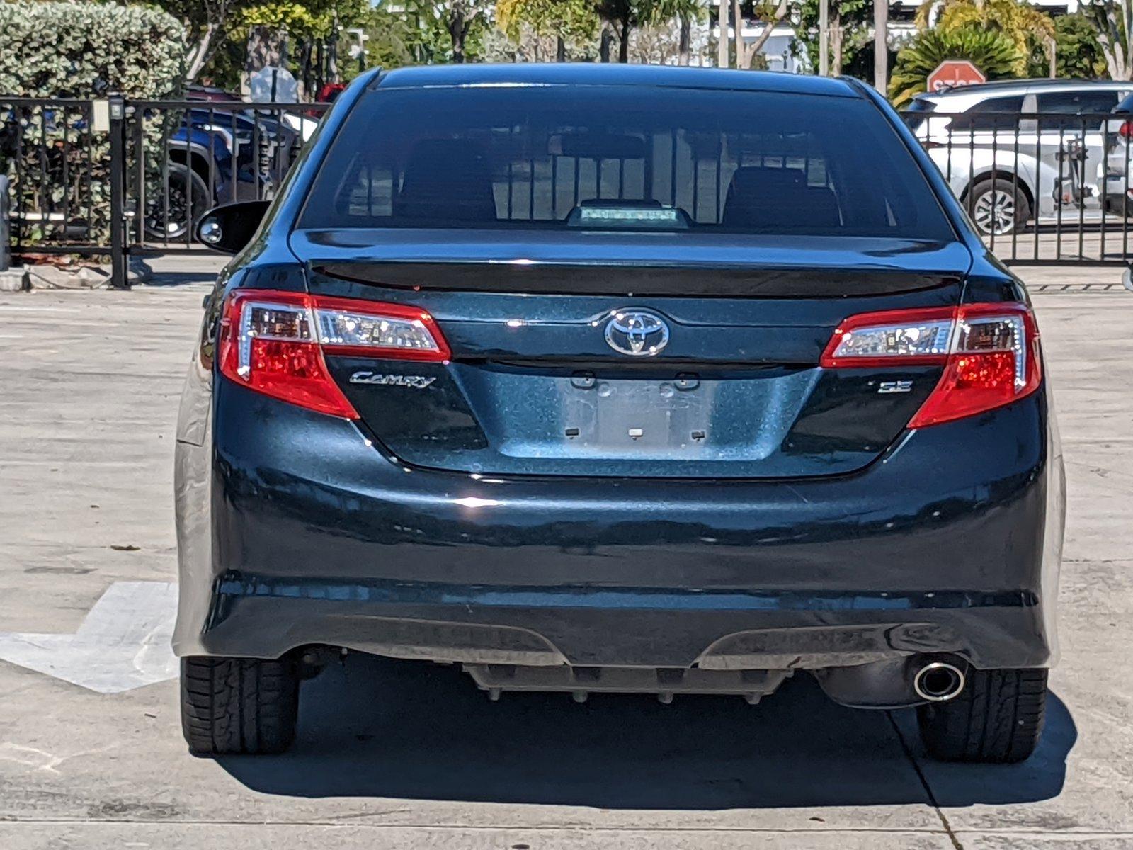 2014 Toyota Camry Vehicle Photo in Davie, FL 33331