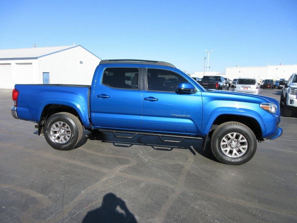 Used 2017 Toyota Tacoma SR5 with VIN 3TMCZ5AN0HM075641 for sale in Collinsville, IL