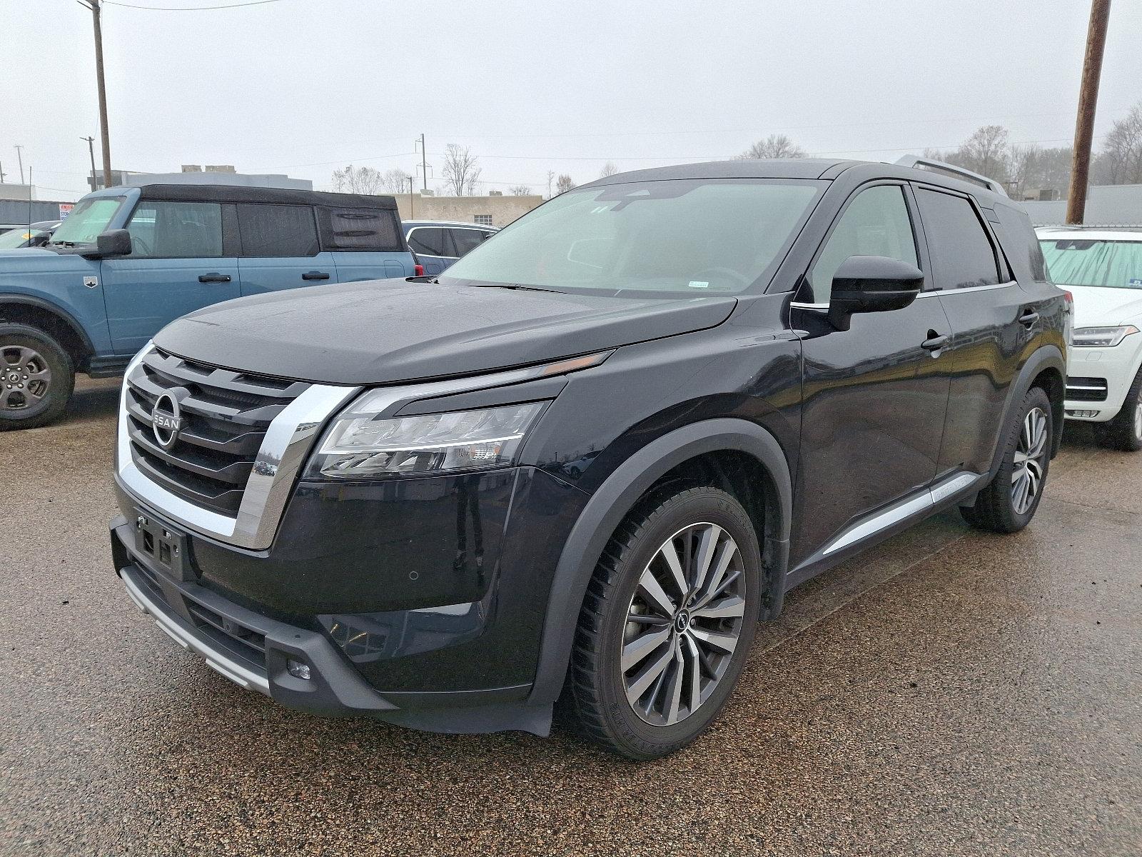 2022 Nissan Pathfinder Vehicle Photo in Trevose, PA 19053