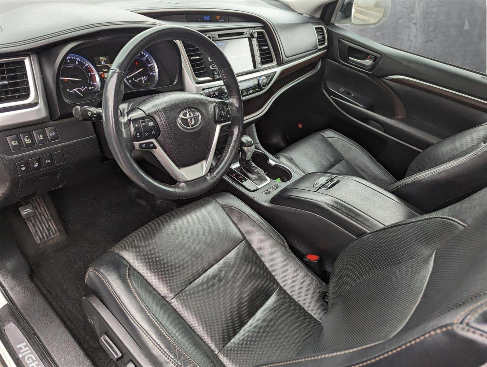 2016 Toyota Highlander Vehicle Photo in Spokane Valley, WA 99212