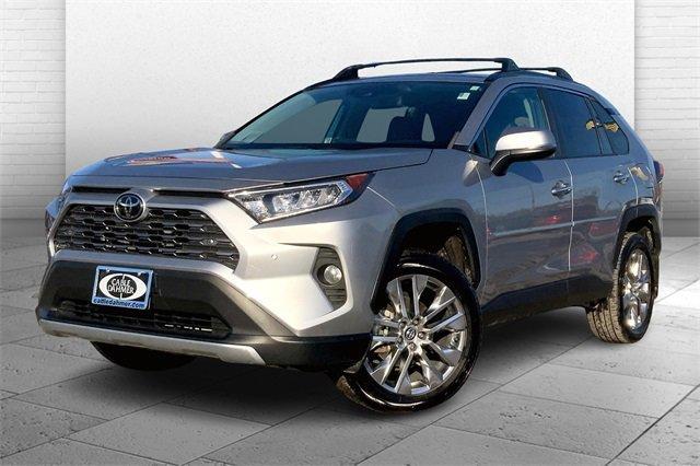 2020 Toyota RAV4 Vehicle Photo in KANSAS CITY, MO 64114-4502