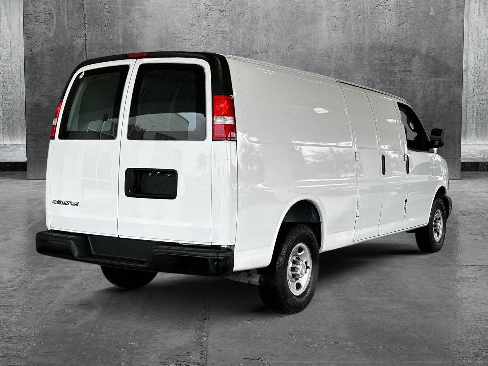 2022 Chevrolet Express Cargo Van Vehicle Photo in Hollywood, FL 33021