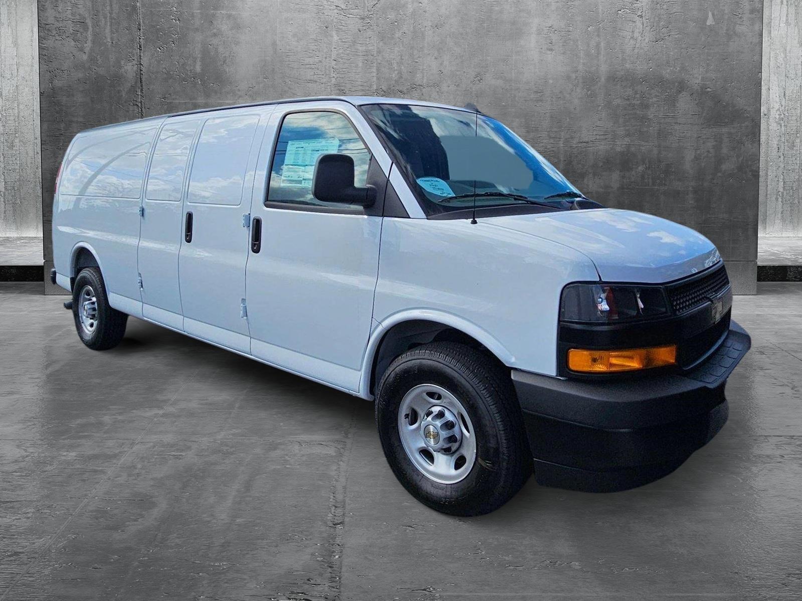 2025 Chevrolet Express Cargo 2500 Vehicle Photo in GREENACRES, FL 33463-3207