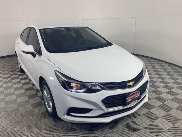 2018 Chevrolet Cruze Vehicle Photo in MEDINA, OH 44256-9001