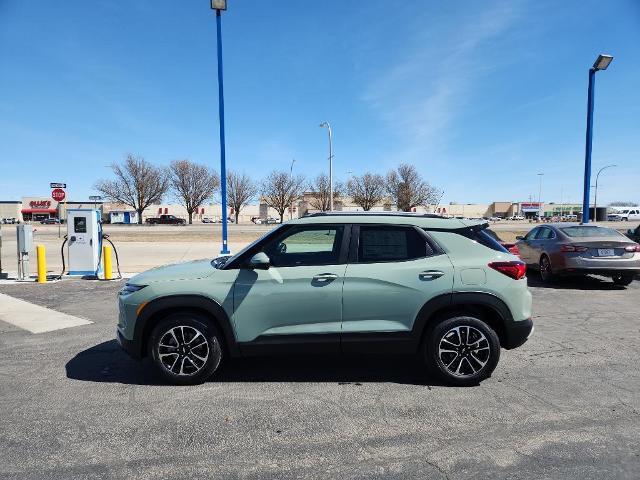 2025 Chevrolet Trailblazer Vehicle Photo in HAYS, KS 67601-1994