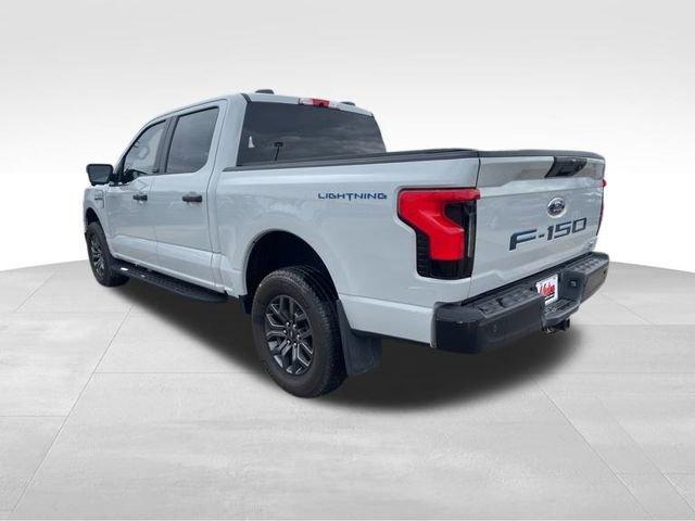 2023 Ford F-150 Lightning Vehicle Photo in MEDINA, OH 44256-9631