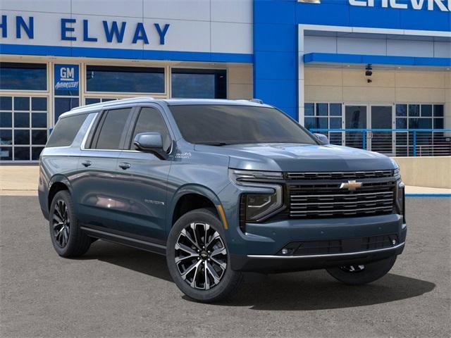 2025 Chevrolet Suburban Vehicle Photo in ENGLEWOOD, CO 80113-6708