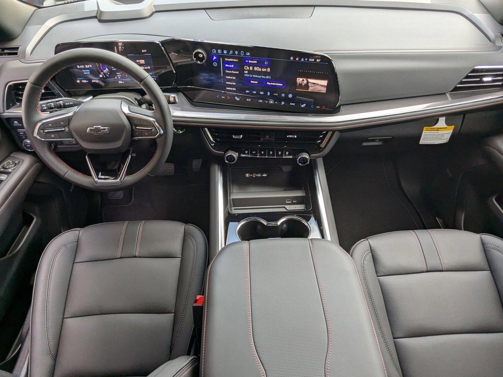 2025 Chevrolet Suburban Vehicle Photo in VALENCIA, CA 91355-1705