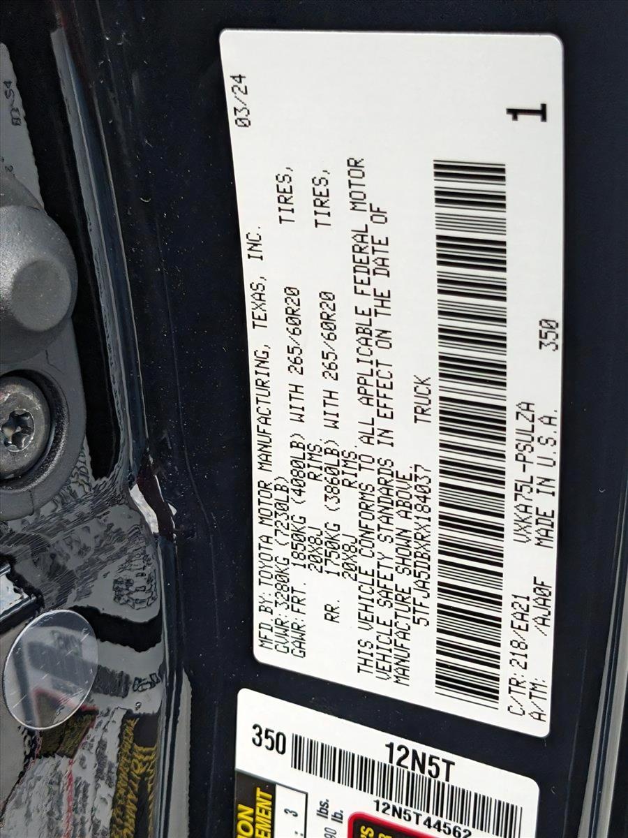 2024 Toyota Tundra 4WD Vehicle Photo in MIAMI, FL 33172-3015