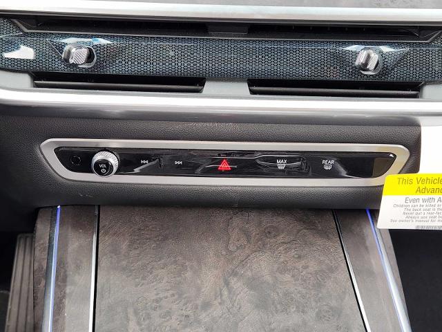 2024 BMW X7 xDrive40i Vehicle Photo in PLANO, TX 75024