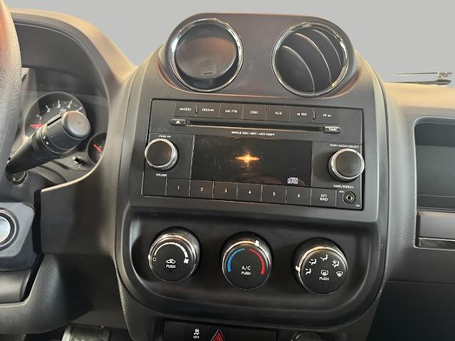2013 Jeep Patriot Vehicle Photo in Green Bay, WI 54304