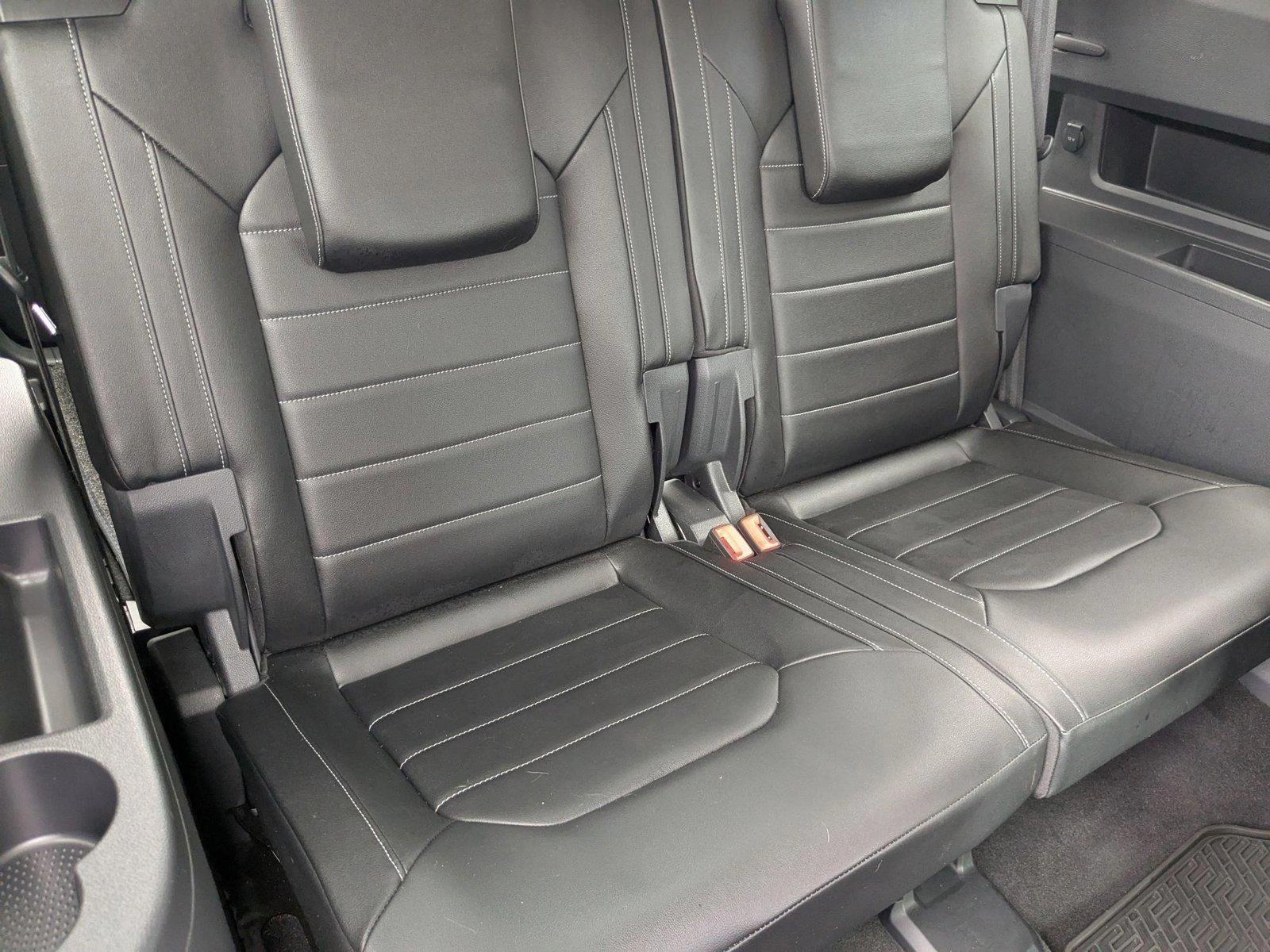 2018 Volkswagen Atlas Vehicle Photo in Tampa, FL 33614