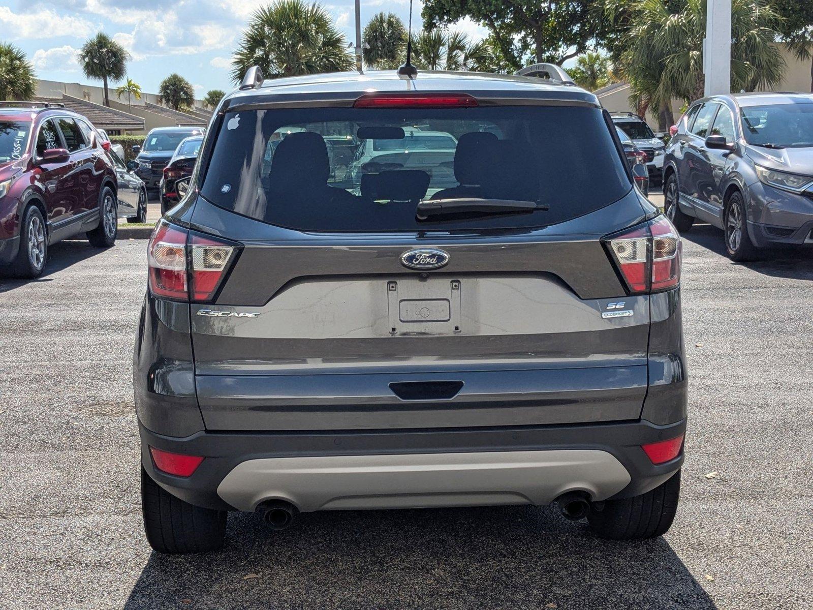 2018 Ford Escape Vehicle Photo in Miami, FL 33015