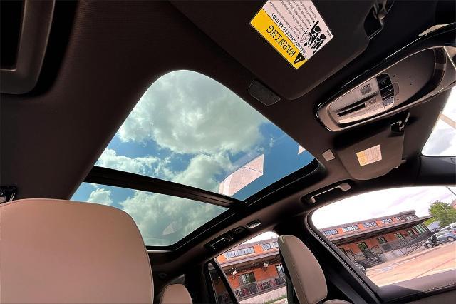 2025 Volvo XC90 Vehicle Photo in Houston, TX 77007