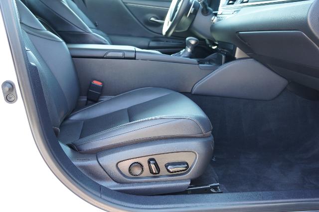 2021 Lexus ES 300h Vehicle Photo in Riverdale, UT 84405