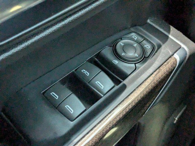 2020 Chevrolet Silverado 1500 Vehicle Photo in BRUNSWICK, GA 31525-1881