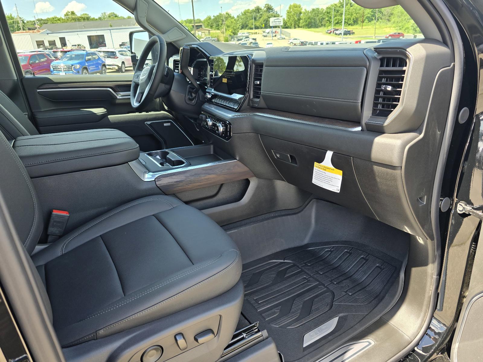 2025 GMC Sierra 2500 HD Vehicle Photo in Rolla, MO 65401
