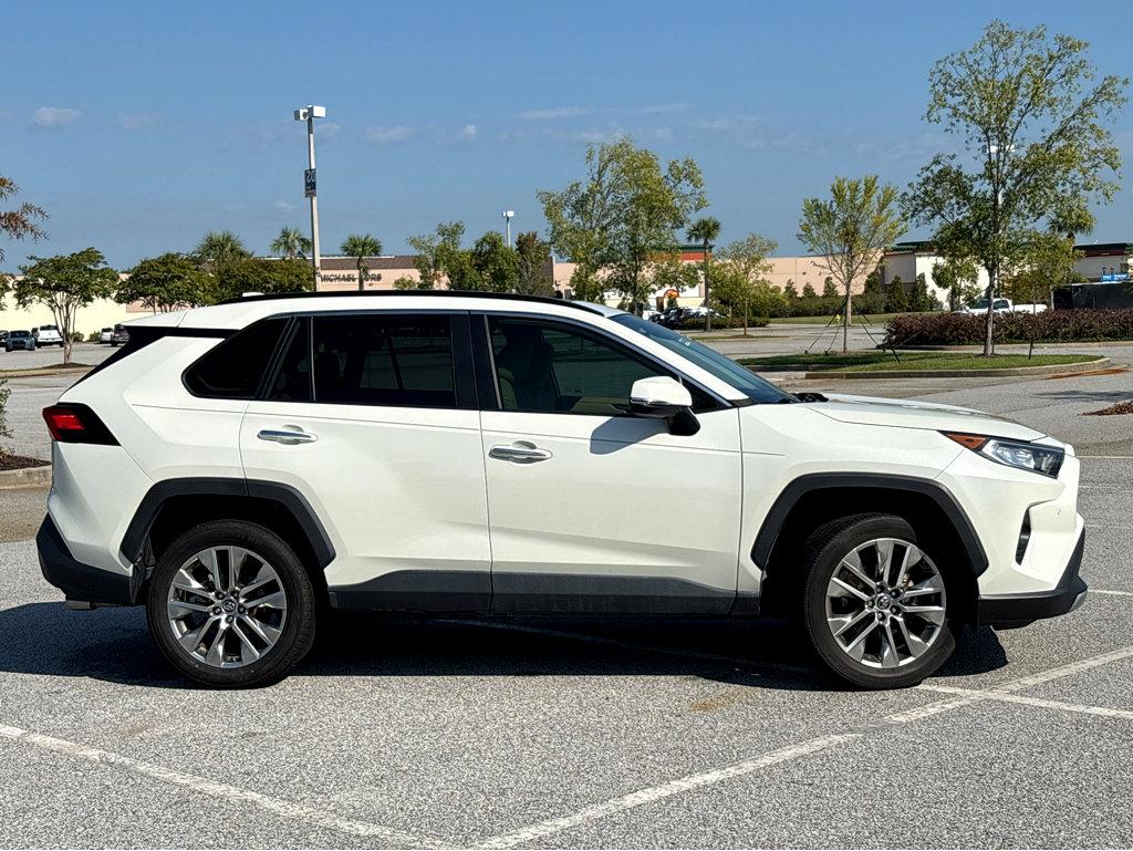 2019 Toyota RAV4 Vehicle Photo in POOLER, GA 31322-3252