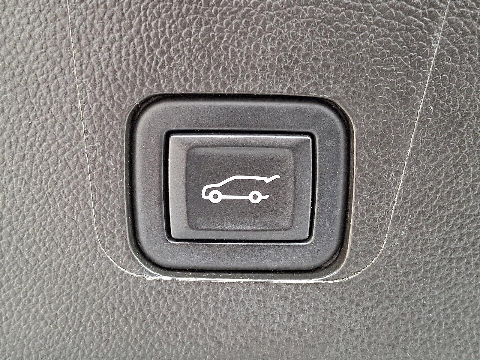 2023 Chevrolet Traverse Vehicle Photo in BETHLEHEM, PA 18017-9401