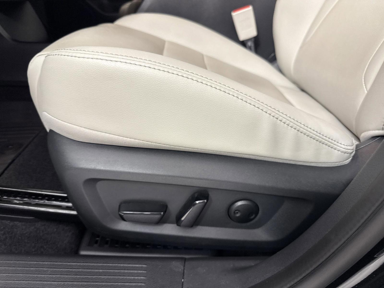 2023 Nissan Rogue Vehicle Photo in Georgetown, TX 78626
