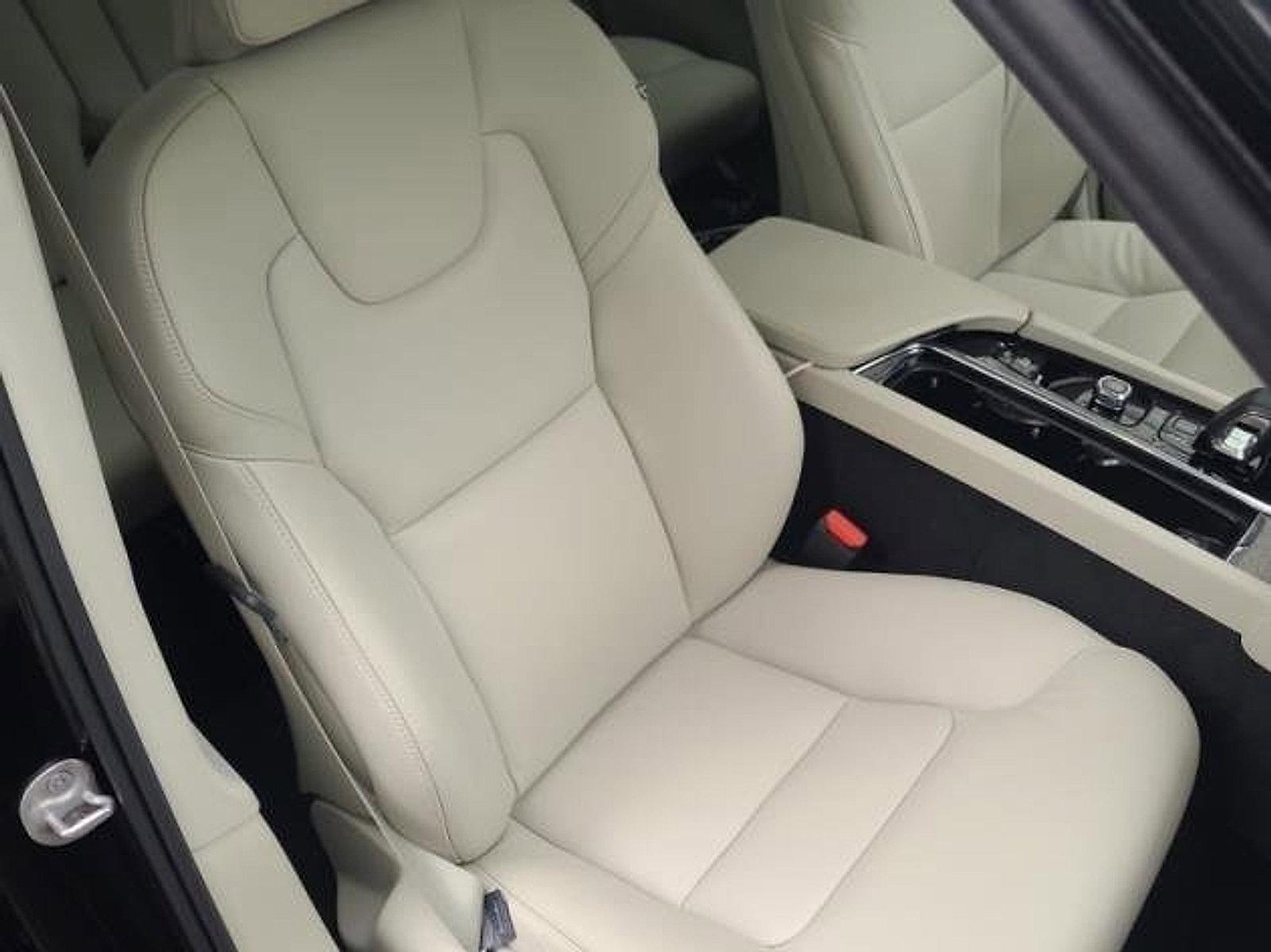 2024 Volvo XC90 Recharge Plug-In Hybrid Vehicle Photo in Trevose, PA 19053