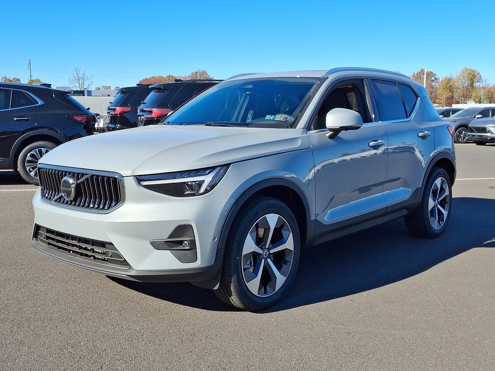 2025 Volvo XC40 Vehicle Photo in Trevose, PA 19053