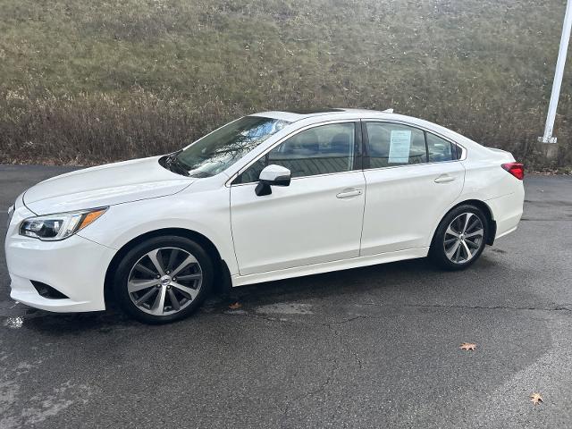 2017 Subaru Legacy Vehicle Photo in INDIANA, PA 15701-1897