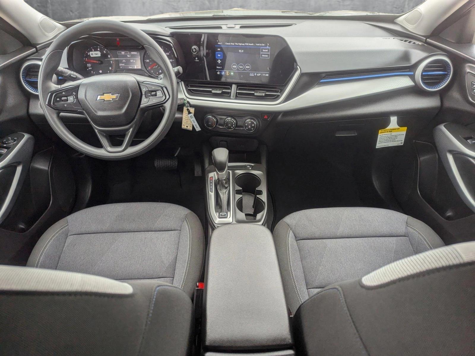 2025 Chevrolet Trax Vehicle Photo in CORPUS CHRISTI, TX 78412-4902