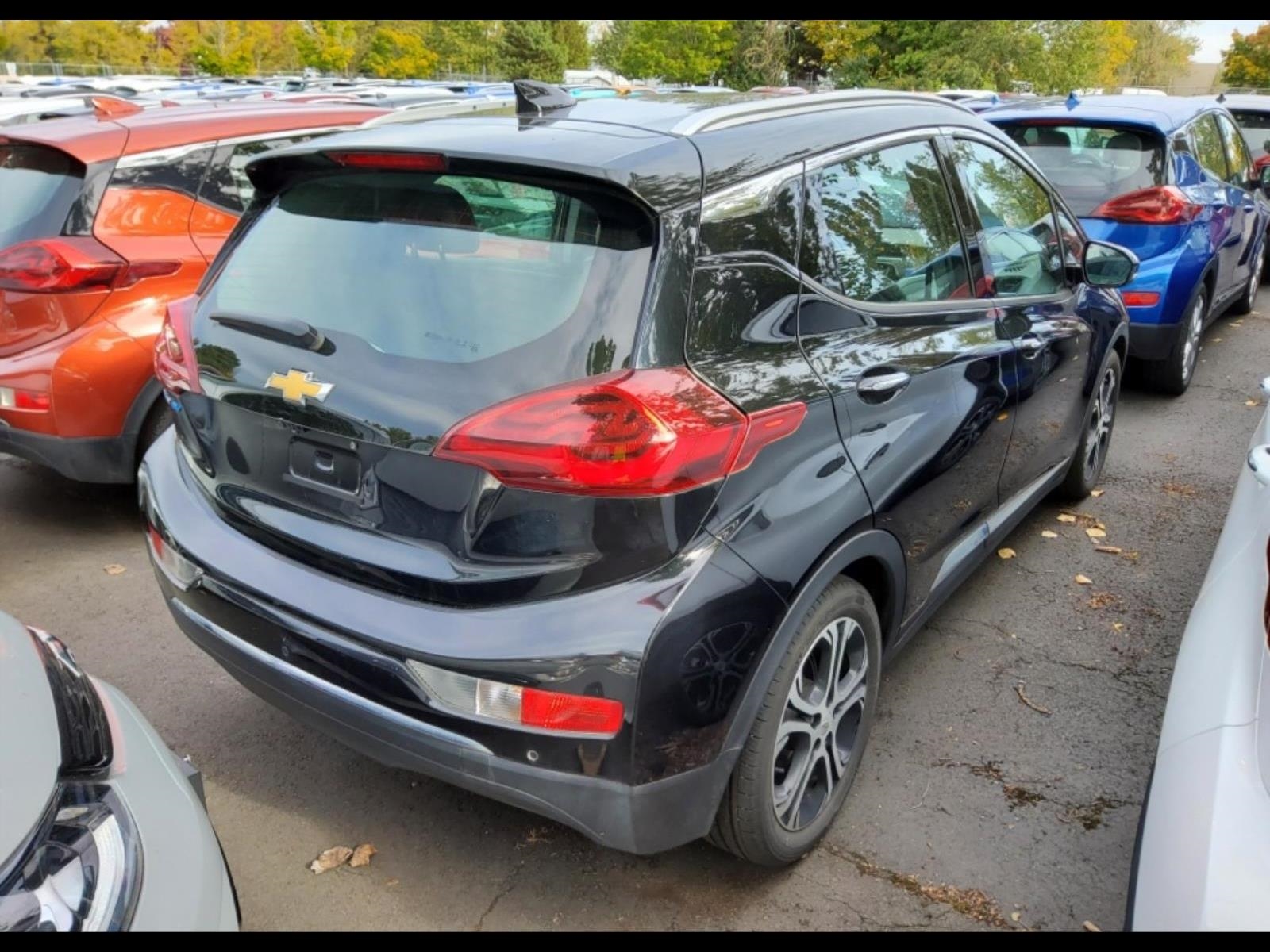 Used 2021 Chevrolet Bolt EV Premier with VIN 1G1FZ6S06M4105133 for sale in Enumclaw, WA