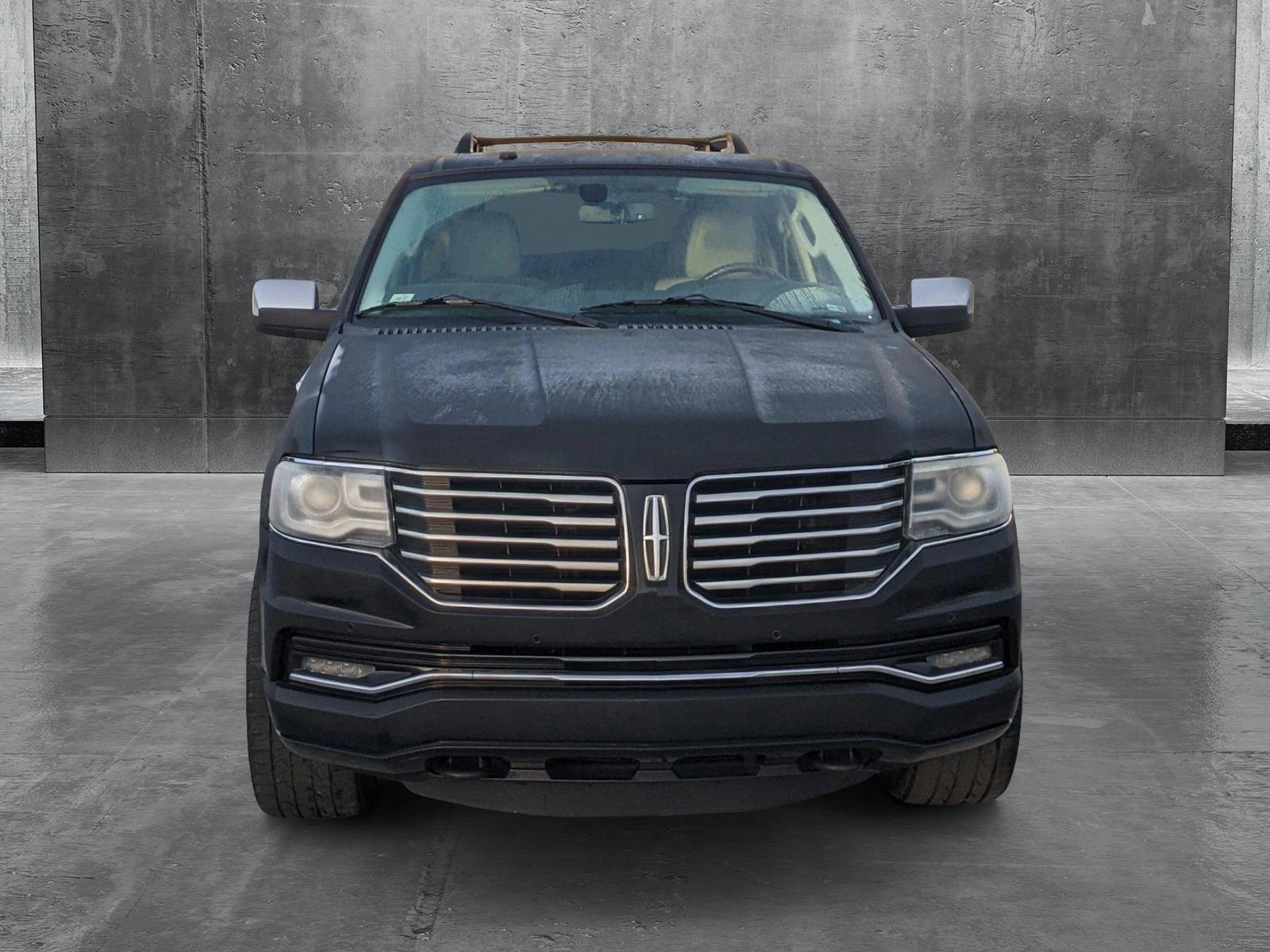 2017 Lincoln Navigator Vehicle Photo in PEMBROKE PINES, FL 33024-6534