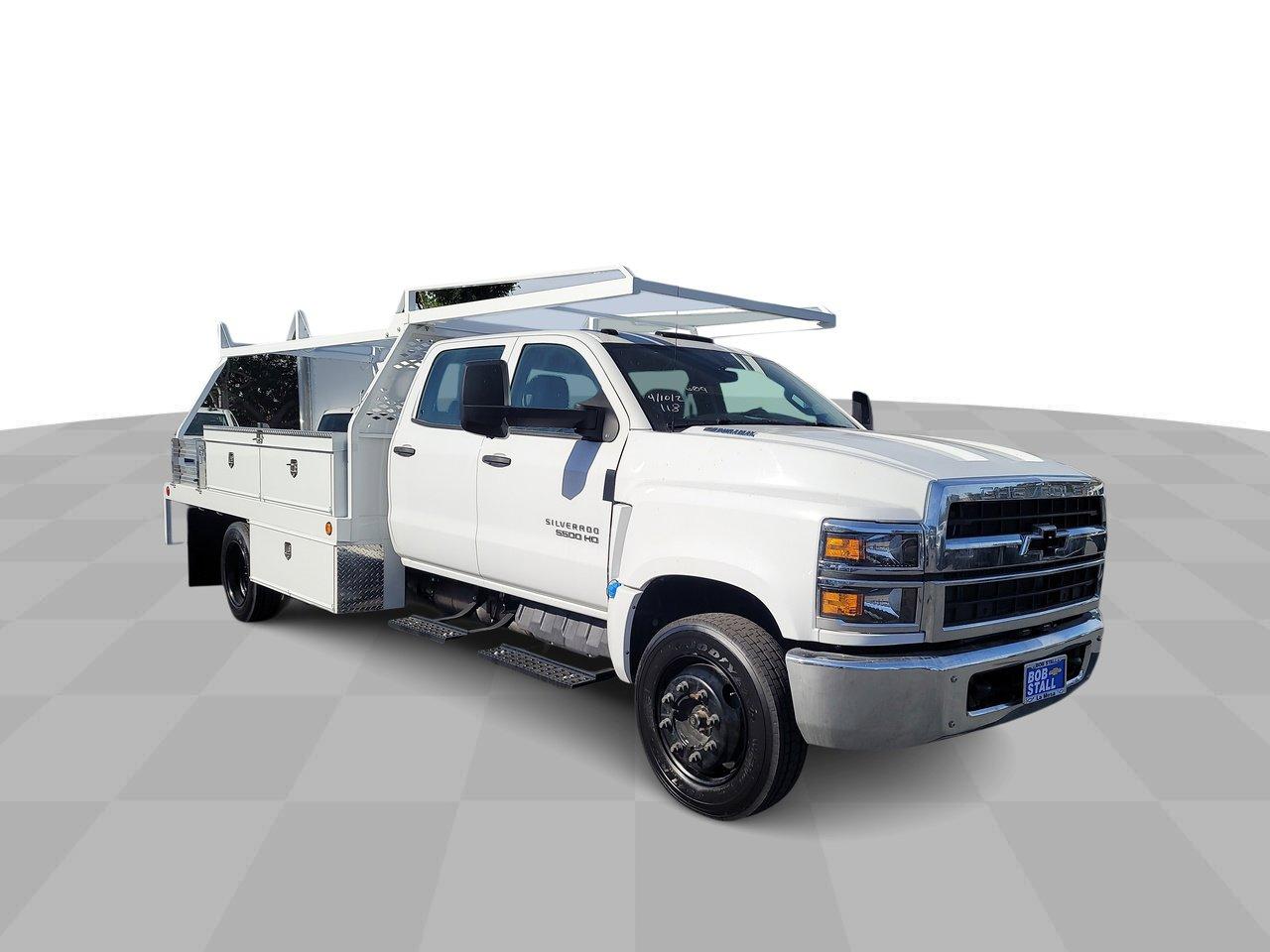 2024 Chevrolet Silverado Chassis Cab Vehicle Photo in LA MESA, CA 91942-8211