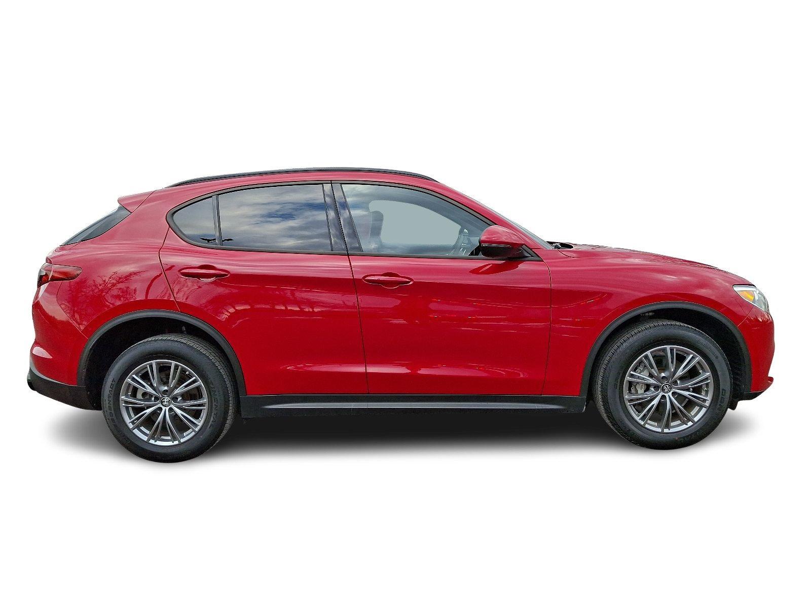 2022 Alfa Romeo Stelvio Vehicle Photo in Willow Grove, PA 19090