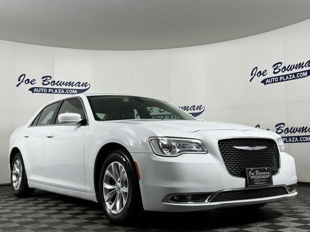 2016 Chrysler 300 Vehicle Photo in HARRISONBURG, VA 22801-8763