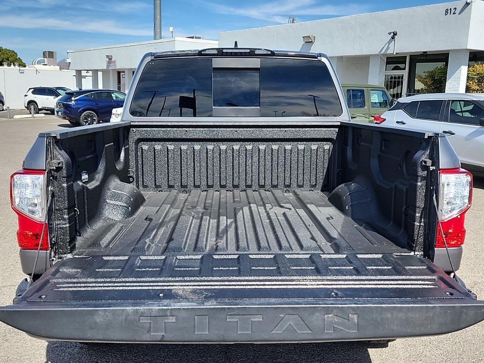 2024 Nissan Titan Vehicle Photo in Albuquerque, NM 87110