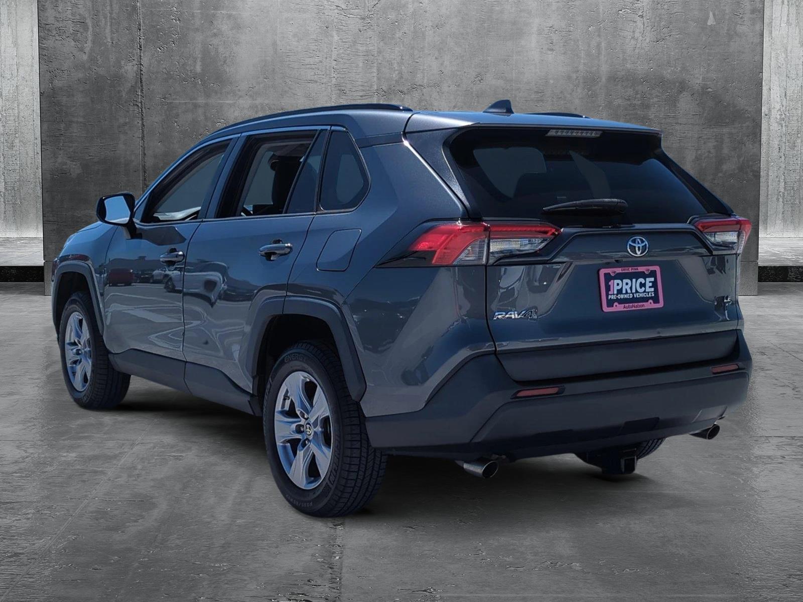 2020 Toyota RAV4 Vehicle Photo in Ft. Myers, FL 33907