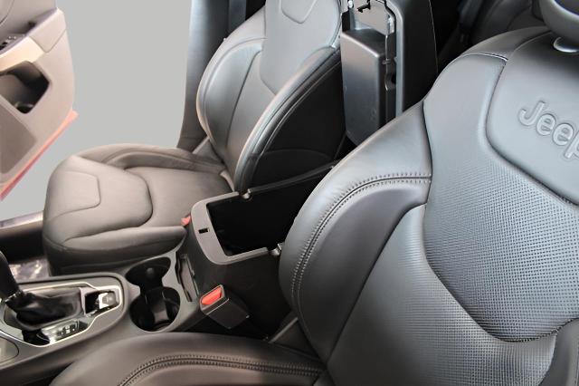2020 Jeep Cherokee Vehicle Photo in Green Bay, WI 54304