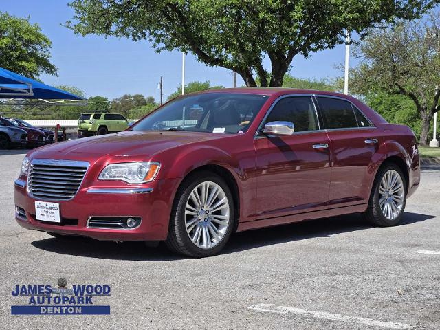 2014 Chrysler 300 Vehicle Photo in DENTON, TX 76210-9321