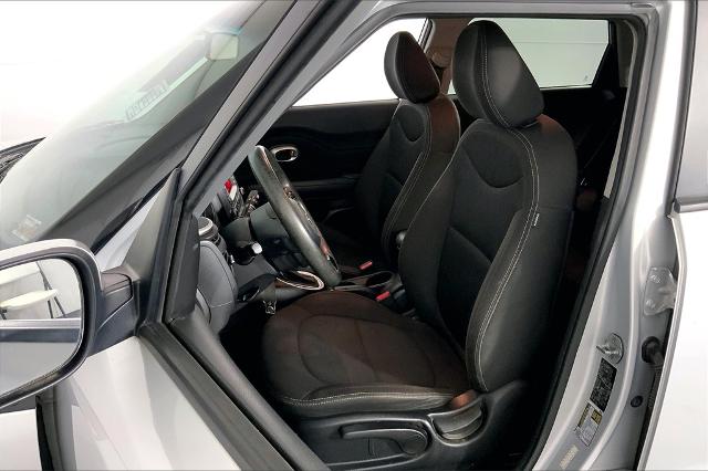 2015 Kia Soul Vehicle Photo in Lees Summit, MO 64086