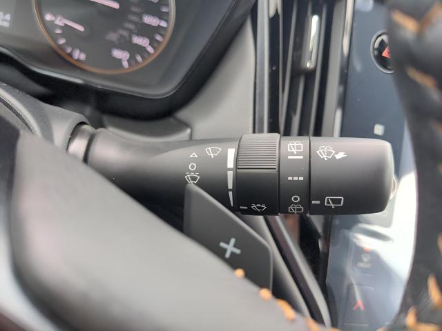 2025 Subaru Outback Vehicle Photo in Green Bay, WI 54304