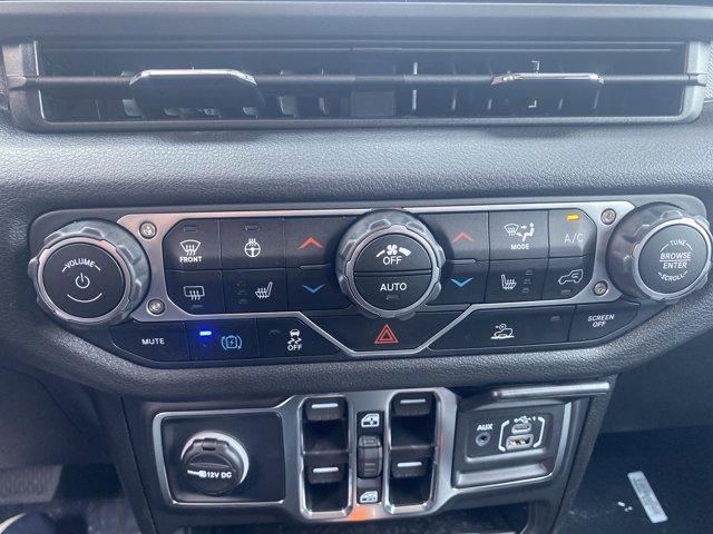 2025 Jeep Wrangler 4xe Vehicle Photo in Doylsetown, PA 18901