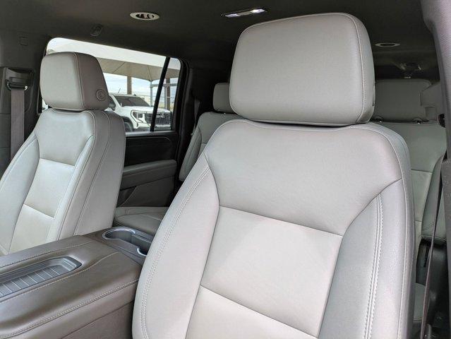2023 Chevrolet Suburban Vehicle Photo in SELMA, TX 78154-1460